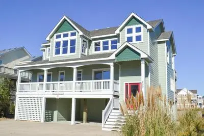 Carolina Getaway - Corolla, Ocean Sands, 150 Yds to Beach, Pool, Hot Tub, Pool Table, Arcade Game