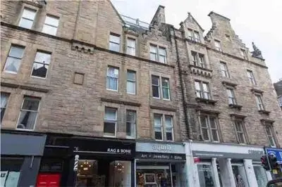 The Jeffrey Street Apartment