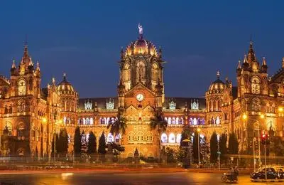 Hotel Sun City Near Saifee Hospital And HN Reliance Hospital