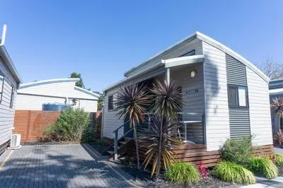 Shoal Bay Holiday Park