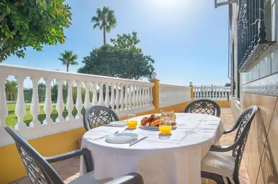 Comfortable Apartment in Mijas with Pool and Garden 68 m²