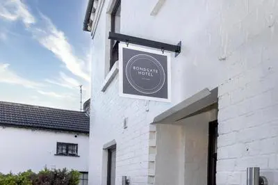 Bondgate Hotel - Smart Self Check-in Accomodation