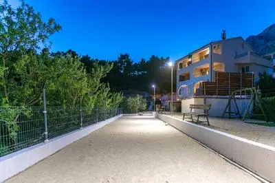 Apartments Fiona - away from city crowds