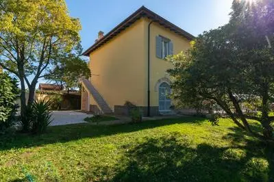 IV Casale Roma Country Villa