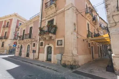 Alagona Apartment