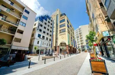 Chic 2BR Apartment, Ideal Location by Buena Vista