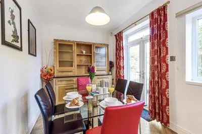 Bishy Road Hideaway near York Racecourse