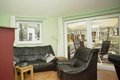 Ferienhaus Tipi 365 - strandnahes Ferienhäuschen mit Terrasse und kostenfreier Nutzung des AHOI!-Schwimmbades in Sellin