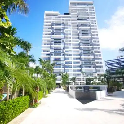 Apartamento con Piscina Frente al Mar en Acapulco