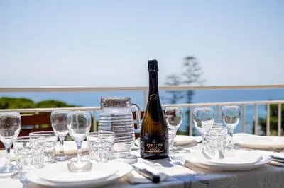 GuestHost - Foce Charming Seaview Flat