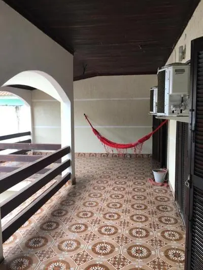 Linda casa com piscina de frente para Praia Grande em Arraial do Cabo-Rj