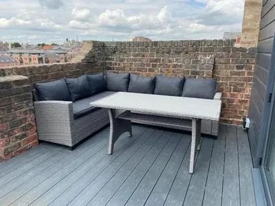 Apartment 11 Penthouse 2 bedrooms, sleeps 4