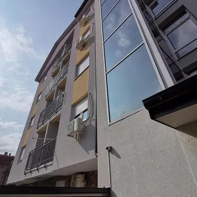 Apartman Lea & parking u garaži