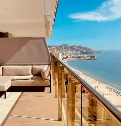 Sunset Cliffs Luxury Apart with Sea View