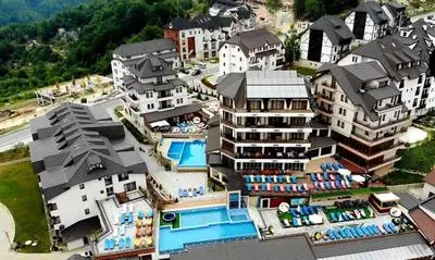 Milmari - Breakfast and pool
