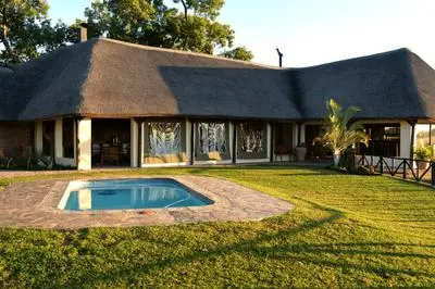 Omukuyu Wildlife Lodge