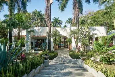 Paradise Beach Lodge