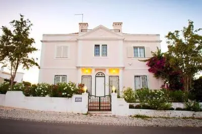 Villa Camilla 6 bed/bath villa close to the Marina