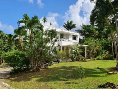 Habitation Villa Les Cassias