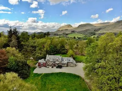 The West Highland Way Hotel and Campground Rooms and Pitches