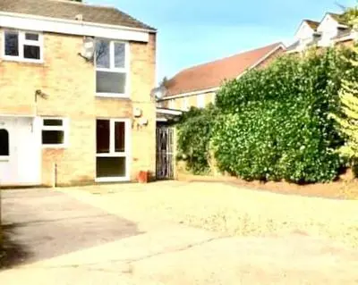 3 Bedroom Luxury House for Six