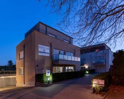 GLEUEL INN HOTEL - Serviced Apartments