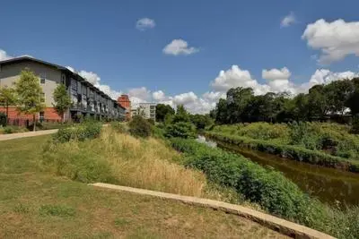 Relaxing Apartment Southtown