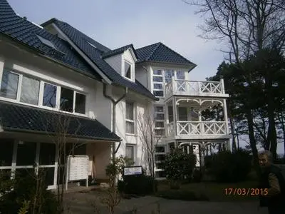 FeWo direkt am Strand , mit Balkon und seitlichem Meerblick, Haus Strelasund, Binz