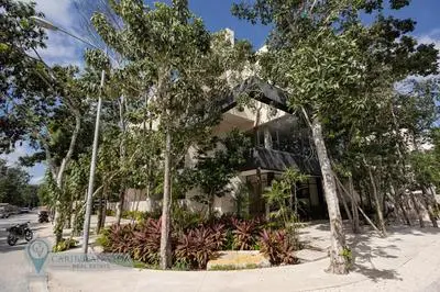 Gorgeous 3BD/3.5BA w/Private Pool in Aldea Zama!
