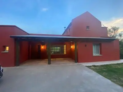 CASA CON INCREIBLES VISTAS!!!