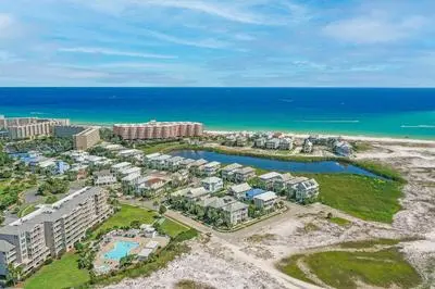 Esmeralda At Destin Pointe Resort