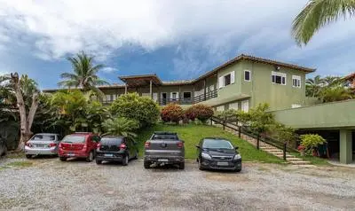 BAIUKA 80m da praia de GERIBA, PISCINA, GARAGEM, WIFI 500mbs e CHURRASQUEIRA exclusiva