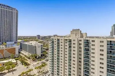 Chic 2BDR 2BA Water Front in Hyde Beach