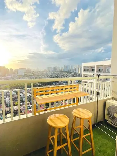 Sunset View w/ King BednWI-FI at Grace Res, Taguig
