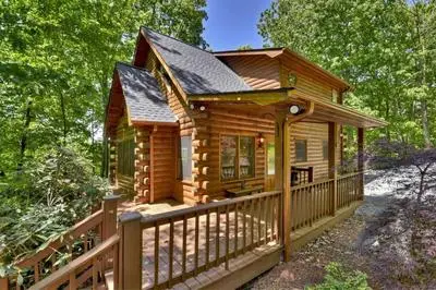 Cedar Ridge Retreat w Fire Pit Hot Tub Mtn View