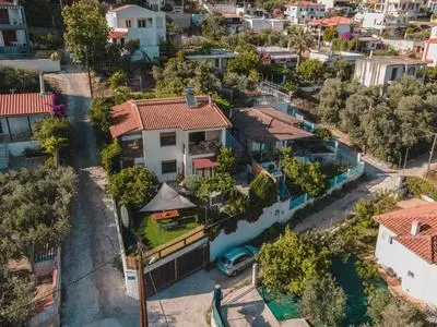 AKAVA garden house