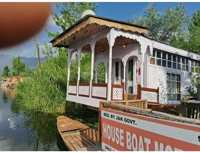House Boat Moti Mahal, Srinagar