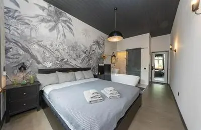 Apart Hotel on Zoloti vorota