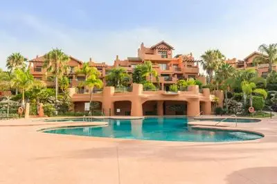 Stunning 2 bed holiday apartment with garden