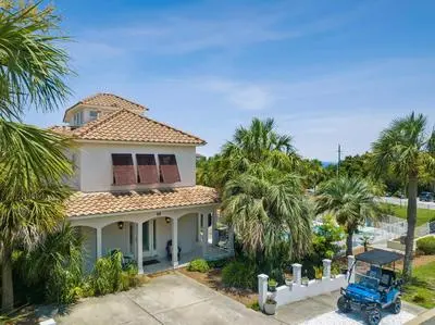 30A Pet Friendly Beach House - Crows Nest by Panhandle Getaways