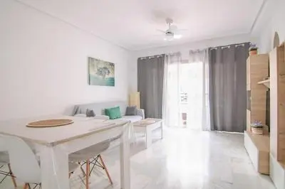 Apartamento con piscina - BAHÍA0102