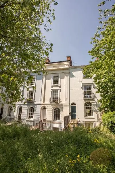 Cosy, Central Flat for up to 4 with Park View