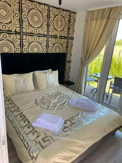 MMA Apartament with Private Garden & Terrace