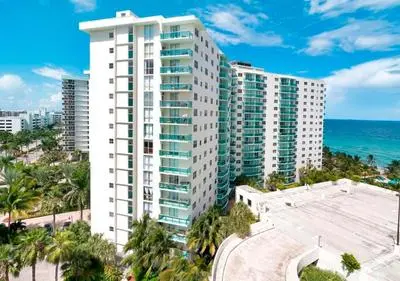 Stunning Beach Apartment by Miami Te Espera - Hollywood Beach 9W