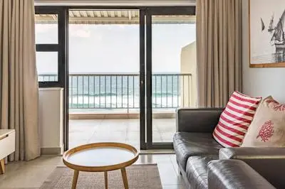 17 Bronze Beach Umhlanga Rocks
