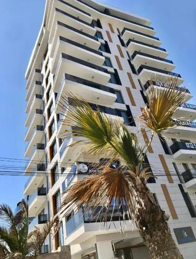 Studio303 by Allegio: Mamaia's Seaside Luxury near finest Clubs & Beaches