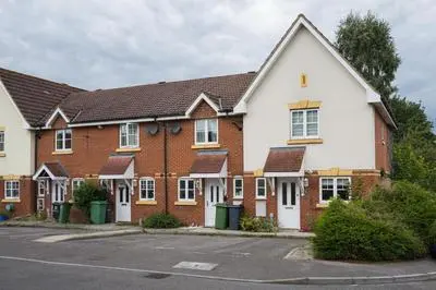 Maidstone villa 3 bedroom free sports channels,parking