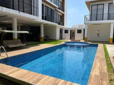 Beautiful condo with 4 pools and roofgarden