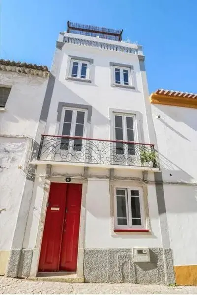 Unique central townhouse, close to the beach