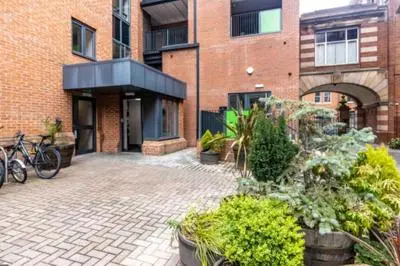 Leicester City Center - Sauna Pool Gym